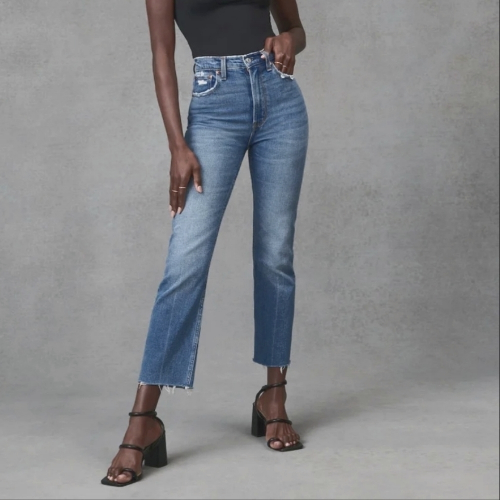 Abercrombie and Fitch The Ankle Straight Ultra High Rise Vintage Wash Jeans